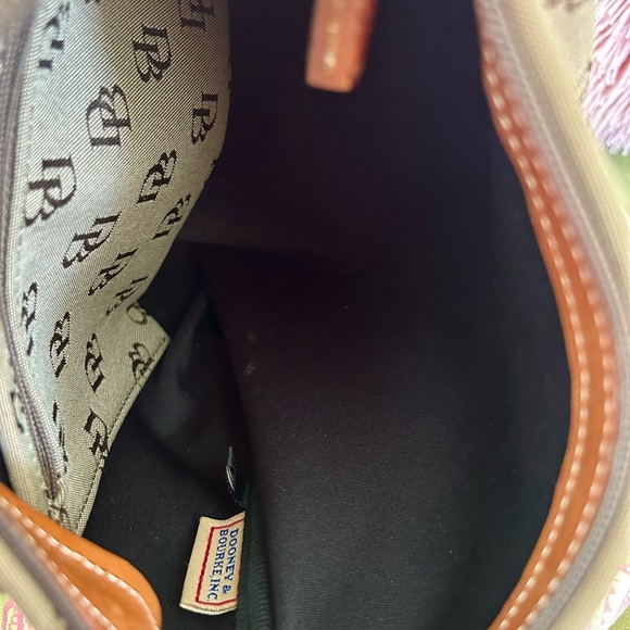 Dooney & Bourke Brown Monogram purse - Picture 9 of 9